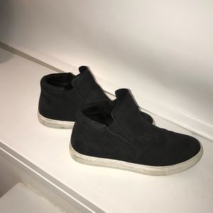 Kenneth Cole Black Slip On Sneakers